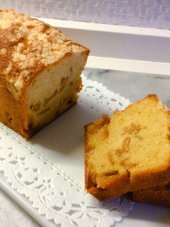 Foto di Torta quattro quarti alle mele e mandorle