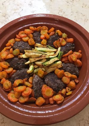 صورة لوصفة كفتة مقلية مع الخضار المفورة