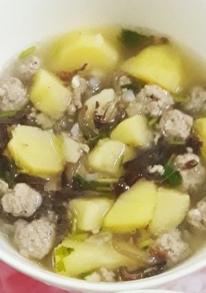 Hình của món Khoai tây nấu miến.