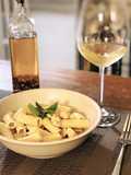 Pasta con salsa blanca