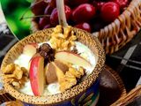 زبادي مع بذور الشيا والمشمش........🐼🤎👍