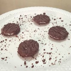 A picture of Biscuit Malai Sandwich.