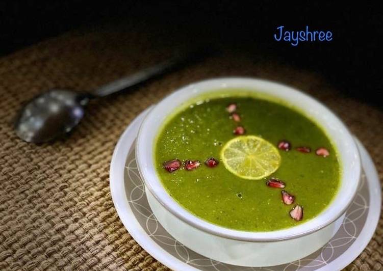 Step-by-Step Guide to Make Quick Drumstick and spinach soup