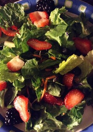 A picture of Candy's Summer Salad.