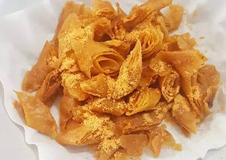 21. Keripik kulit lumpia berbumbu