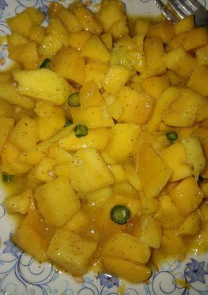 আম মাখা রেসিপির প্রধান ছবি