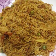 A picture of Namkeen seviya.