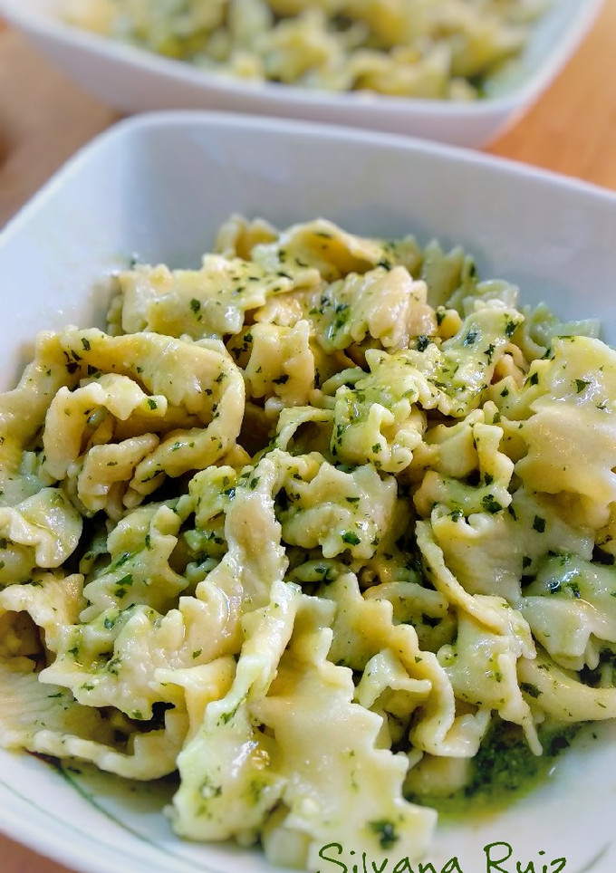 Una foto de 121.🍝Pasta casera en panificadora con pesto de albahaca🌱