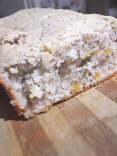 Una foto de Budín de manzana y limón, vegano, sin tacc y sin azúcar🌱