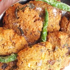 Daal vada A picture of Daal vada.