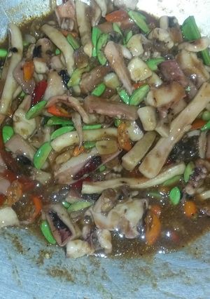 Foto resep Oseng Pedas Cumi Petai