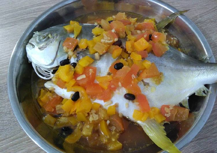 酱蒸金鲳 Savoury Steamed Golden Pomfret