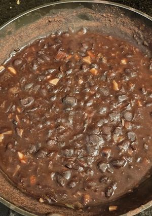 A picture of Chinese Black Beans.