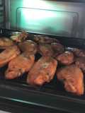 ปีกไก่อบซอสบาร์บีคิว