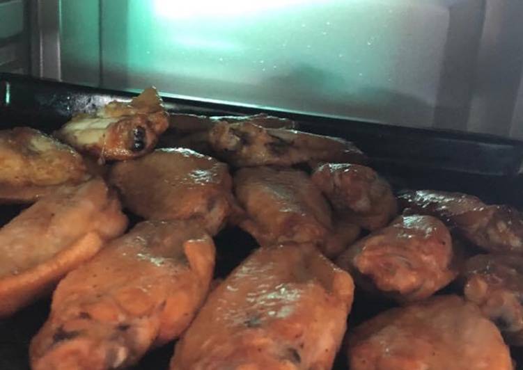 ปีกไก่อบซอสบาร์บีคิว