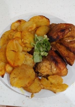 صورة لوصفة دجاج بالبطاطس