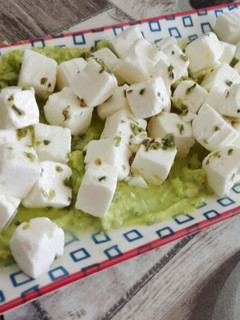 Foto principal de Aguacate con queso Feta