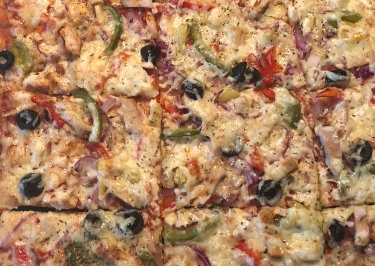 Simple Way to Make Homemade Chicken veggie homemade Pizza