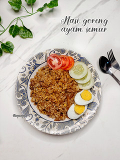 Foto resep Nasi Goreng Ayam Semur