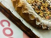 Una foto de tarta de membrillo y batata