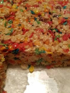 A picture of Pattys Fruity Cereal Bars.
