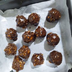 A picture of Homemade Ferrero Rocher Chocolate.
