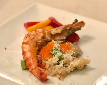 Popular Cuisine Mushroom risotto with prawn asparagus and crab roe Delicious and Healthy