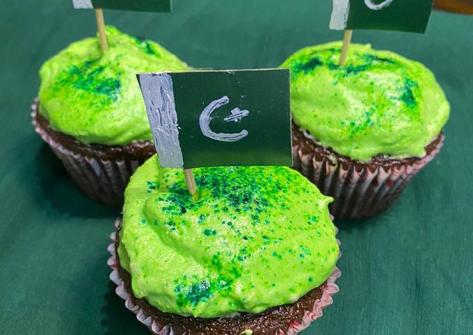 Recipe of Super Quick Green cup cakes🇵🇰🇵🇰