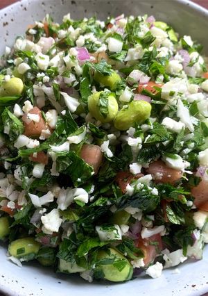 A picture of Cauliflower Tabbouleh.