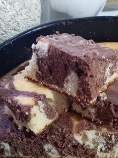 Una foto de Torta marmolada 😋