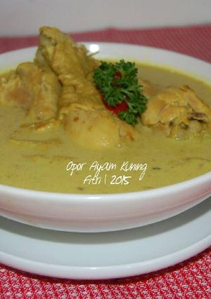 Foto resep Opor Ayam Kuning
