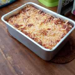 A picture of Lasagna ala Tintin Rayner.