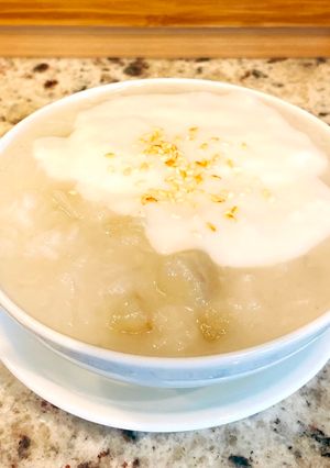 Hình của món Chè Nếp Khoai Lang Cốt dừa.
