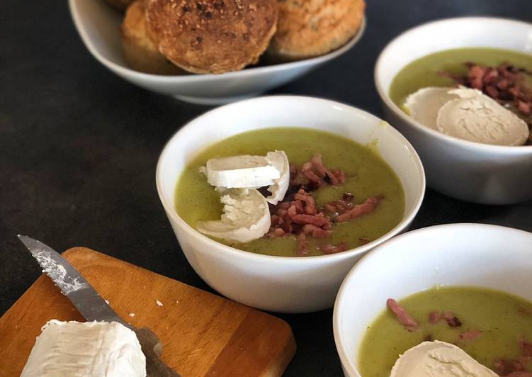 Voici la recette Soupe courgette chèvre lardons 🤤 spécial