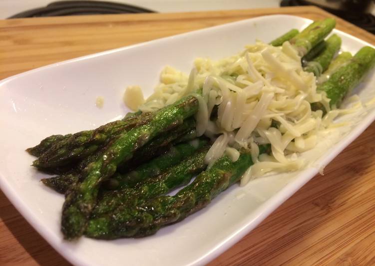 Recipe: Appetizing Kids loves simple taste!! Asparagus and cheese