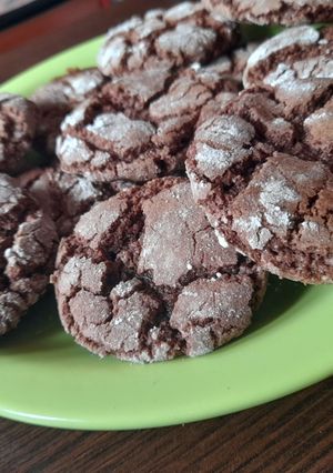 Una foto de Galletitas de chocolate craqueladas