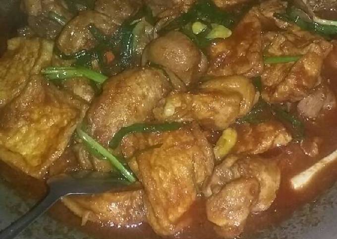 Ayam kecap bumbu merah