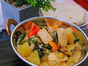 A picture of paneer butter korma