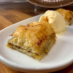 A picture of Baklava.