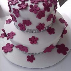 A picture of Rose steps cake.