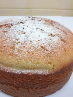 A picture of Easy Yoghurt Cake.
