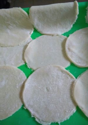 Foto resep Homemade dumpling wrappers