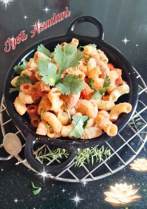 A picture of Kurkure crispy 💞😋😋Macaroni pasta.