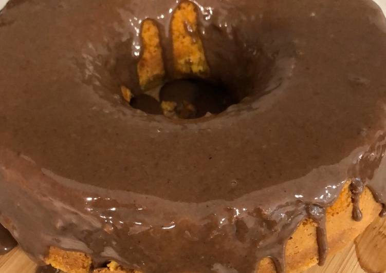 Bolo de cenoura prima Karlinha