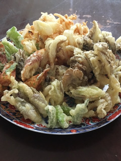 Una foto de La tempura~verduras fritas~