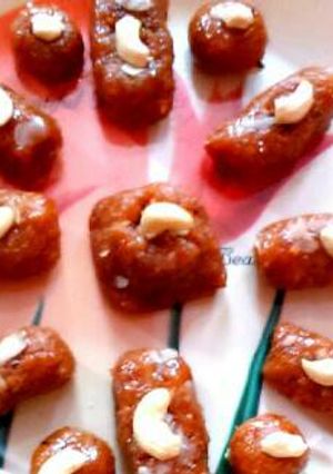 A picture of Dodha burfi.