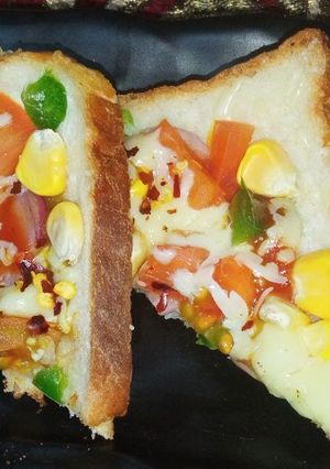 A picture of Bread Pizza.