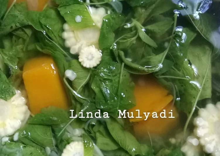 Cara memasak Sayur bening (Labu kuning, bayam, dan jagung muda), Enak