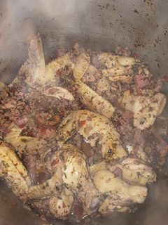Una foto de 👵 Tuco De La Abuela Con Pollo Y Papas 🍗