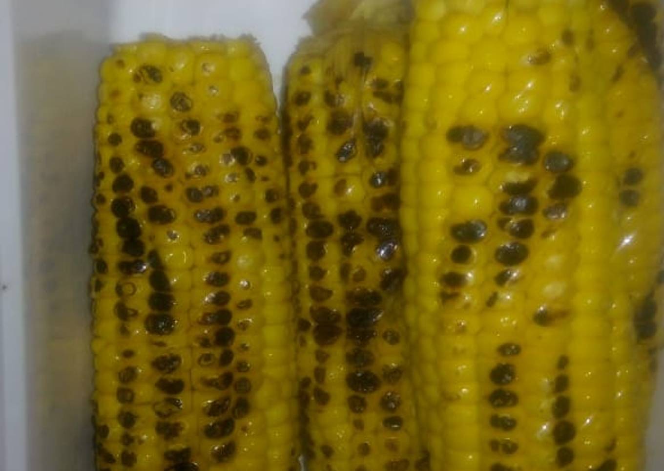Grilled sweet corn